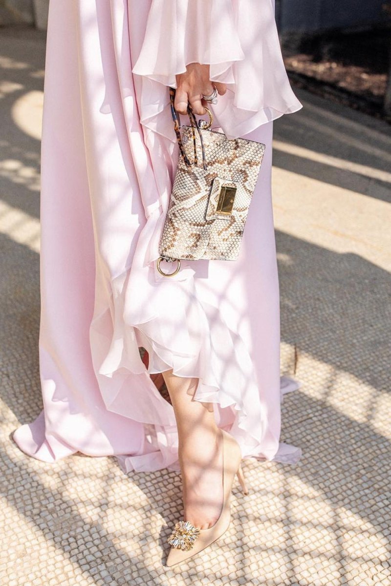 Wedding guest accessories outdoor style