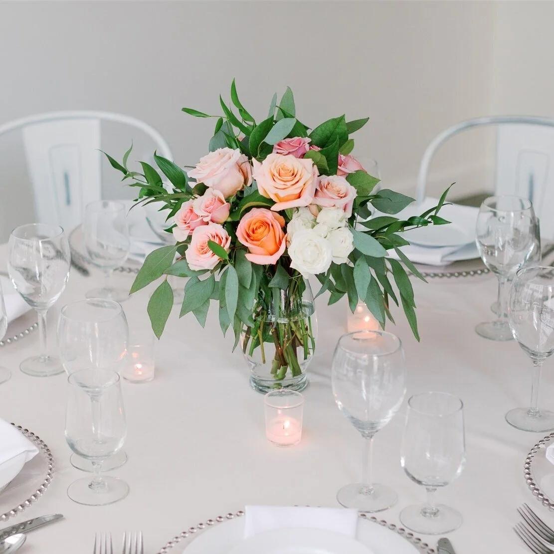 Affordable wedding flower arrangement