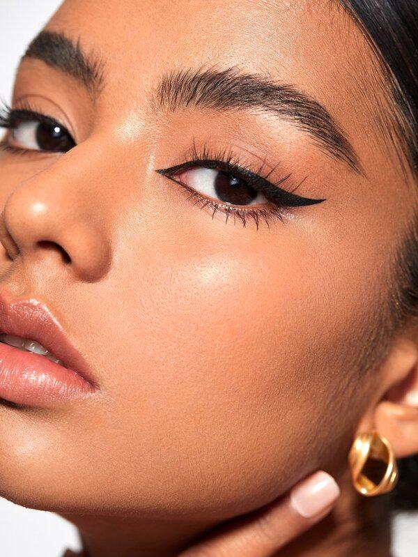 Sharp black winged eyeliner makeup