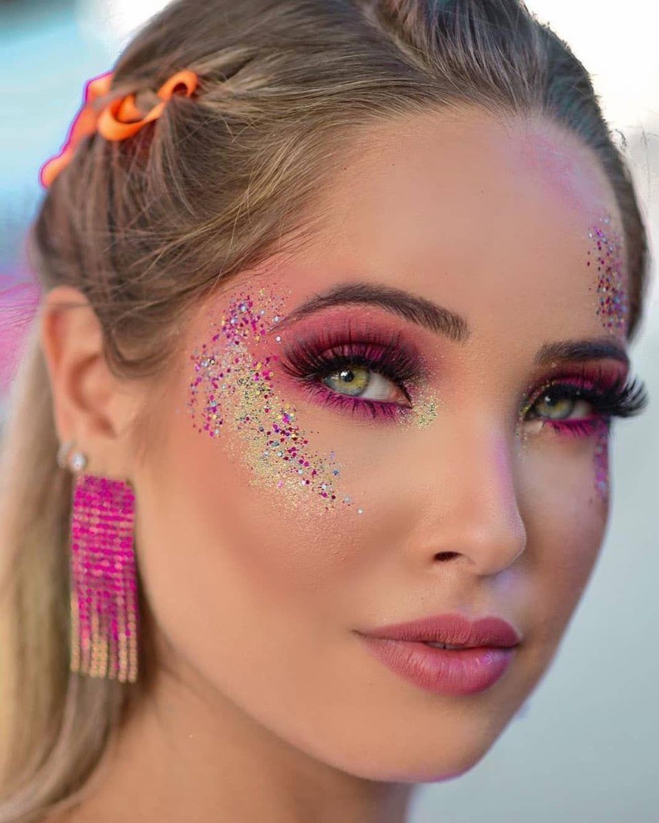 Festival glitter eye makeup