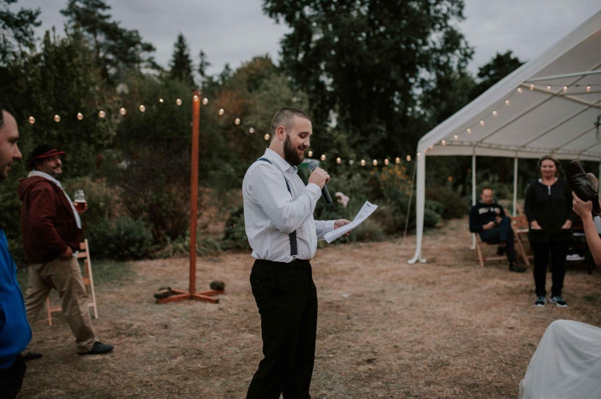 Casual outdoor wedding speech