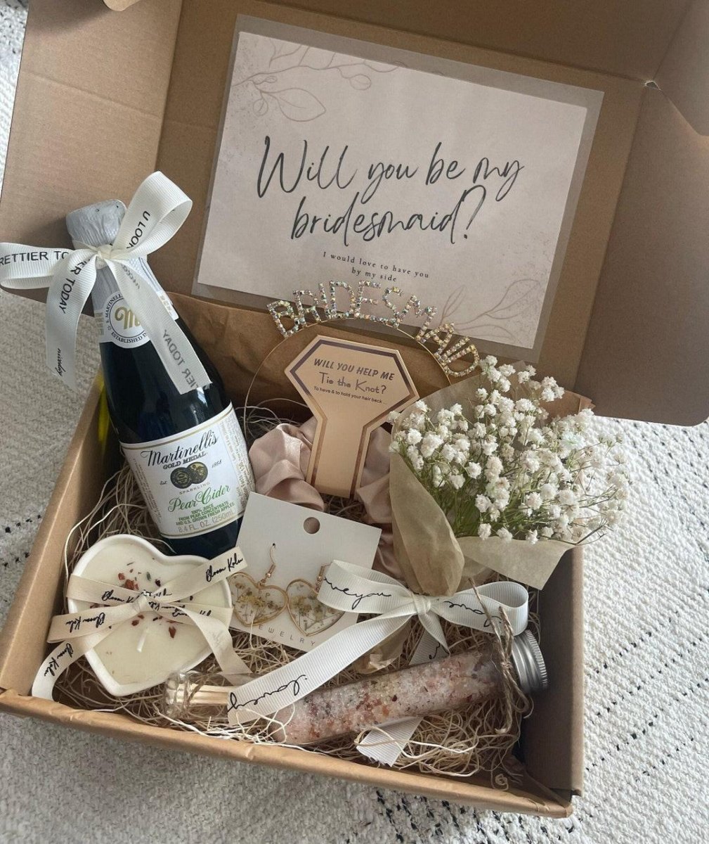 DIY handmade bridesmaid proposal box