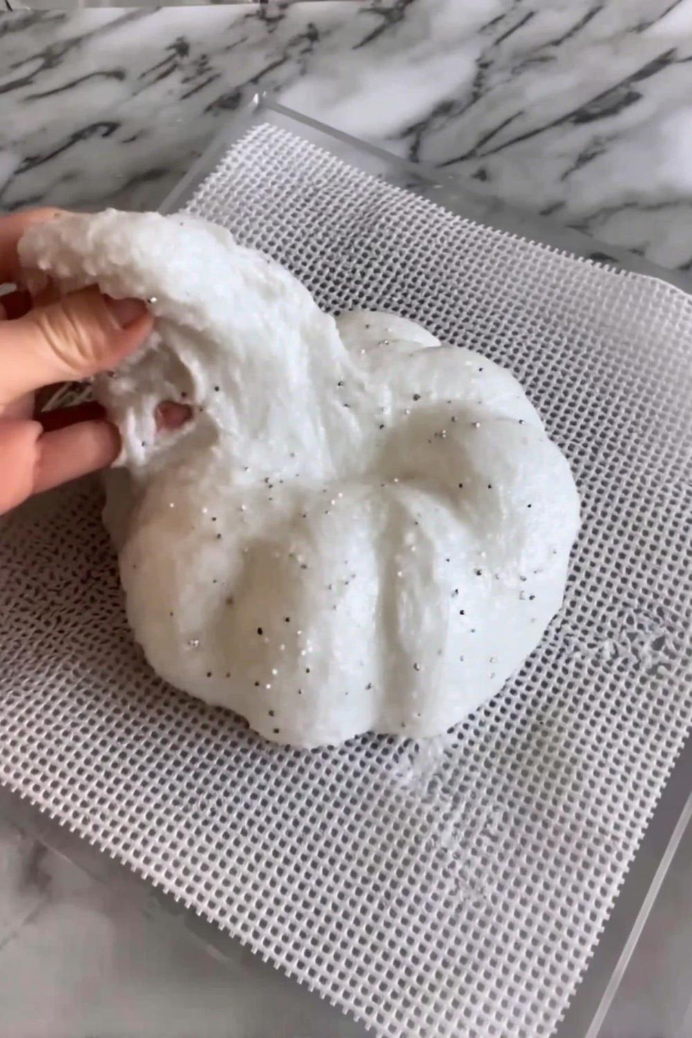 Stretchy Slime Hybrid