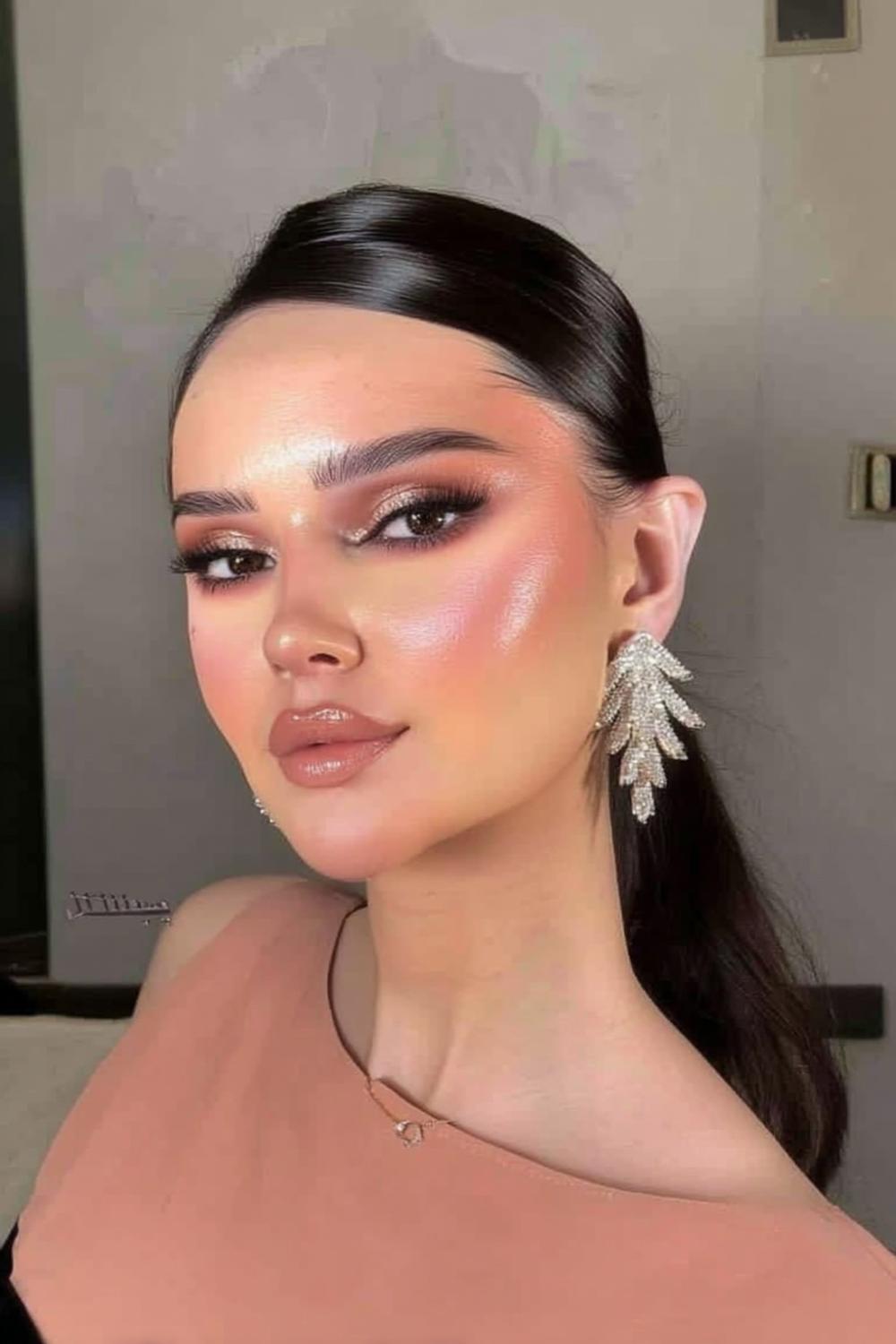 Peachy Coral Everyday Glow
