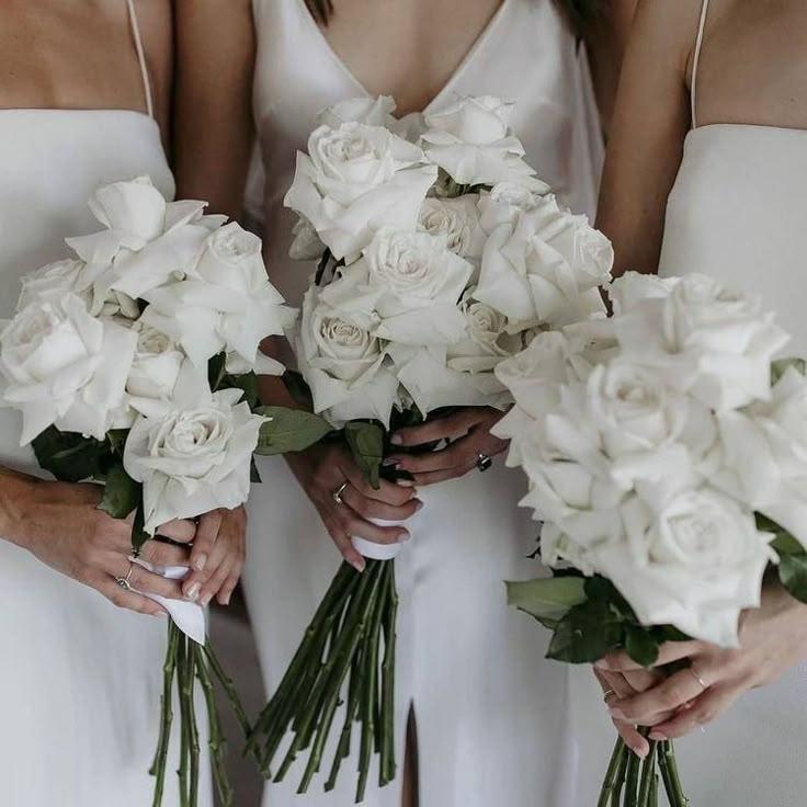 Monochromatic bridesmaid bouquet