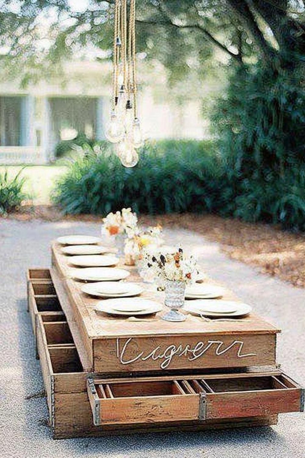 Rustic Pallet Dining Table