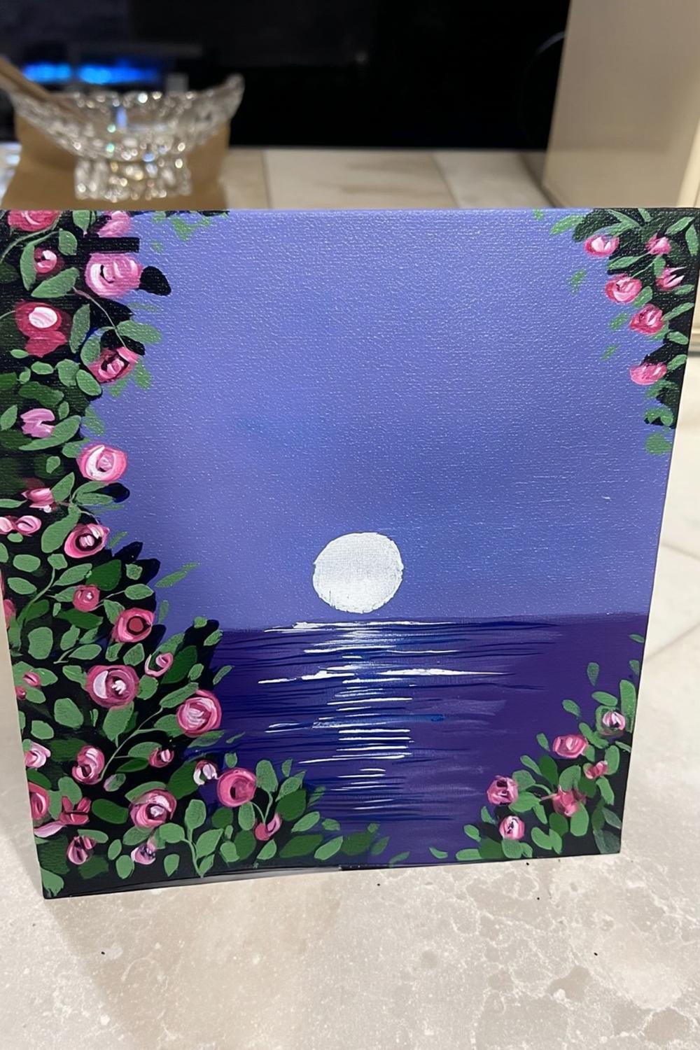 Romantic Rose Moonlight