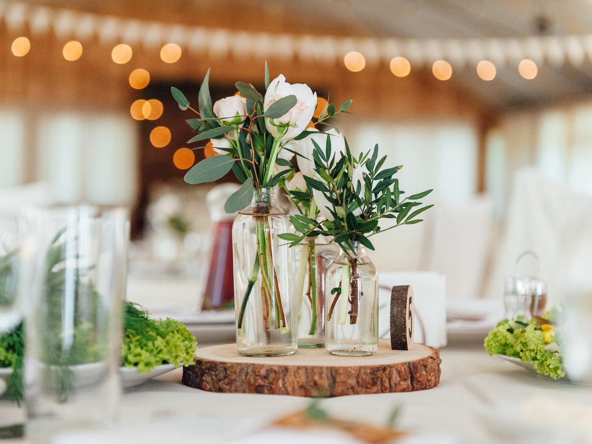 DIY wedding decorations and crafts