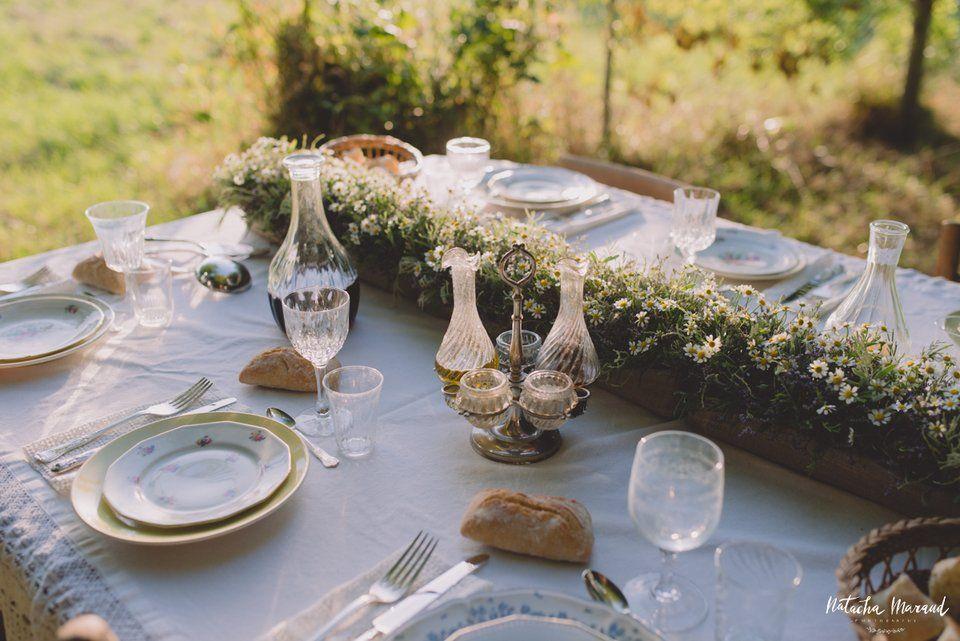 Vintage inspired backyard wedding decor