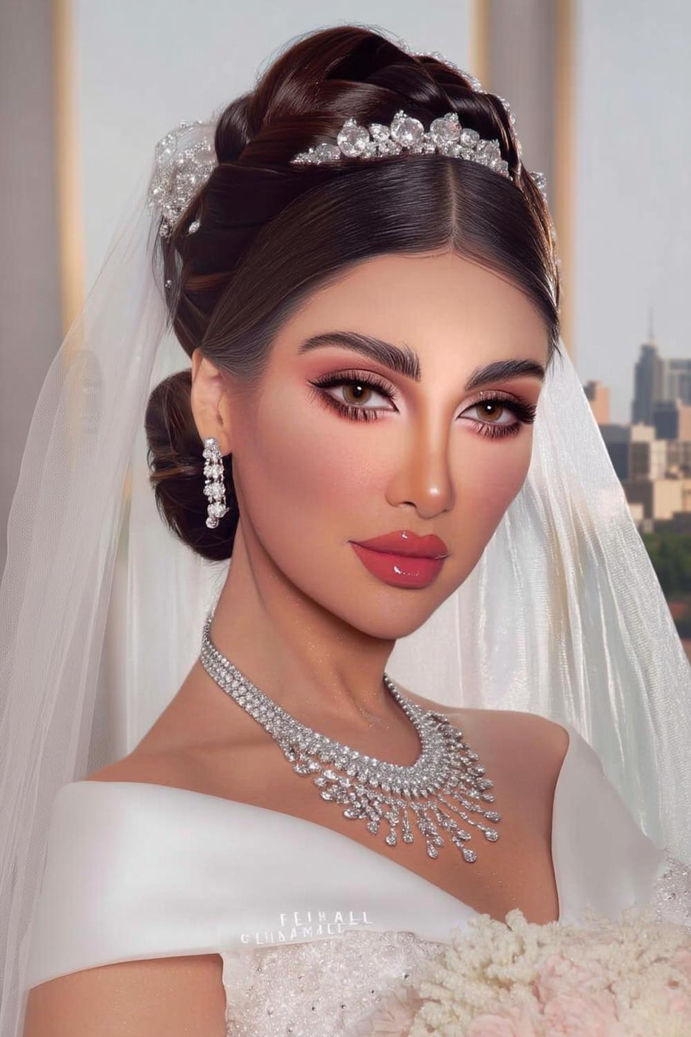 Royal Tiara Elegance
