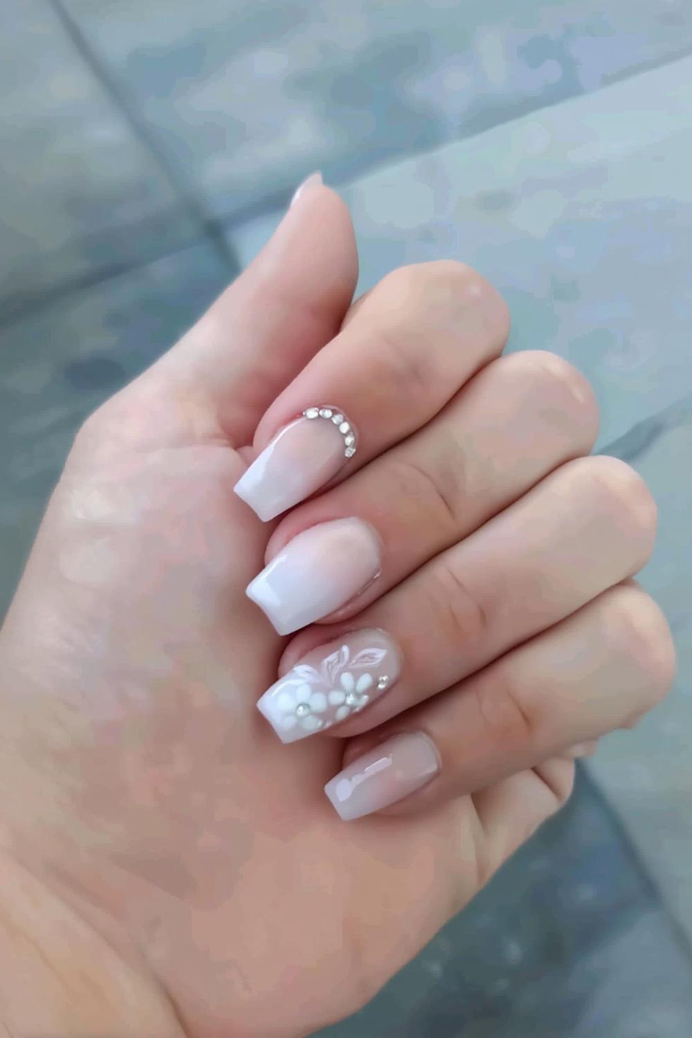 Pearl Crescent Accent